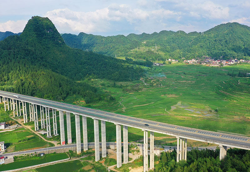 湖南省城步至龙胜(湘桂界)高速公路工程项目